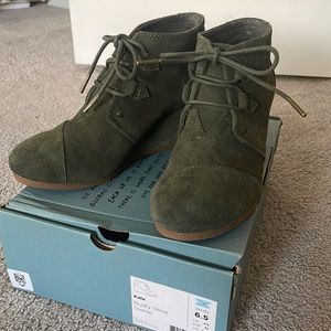 Toms booties
